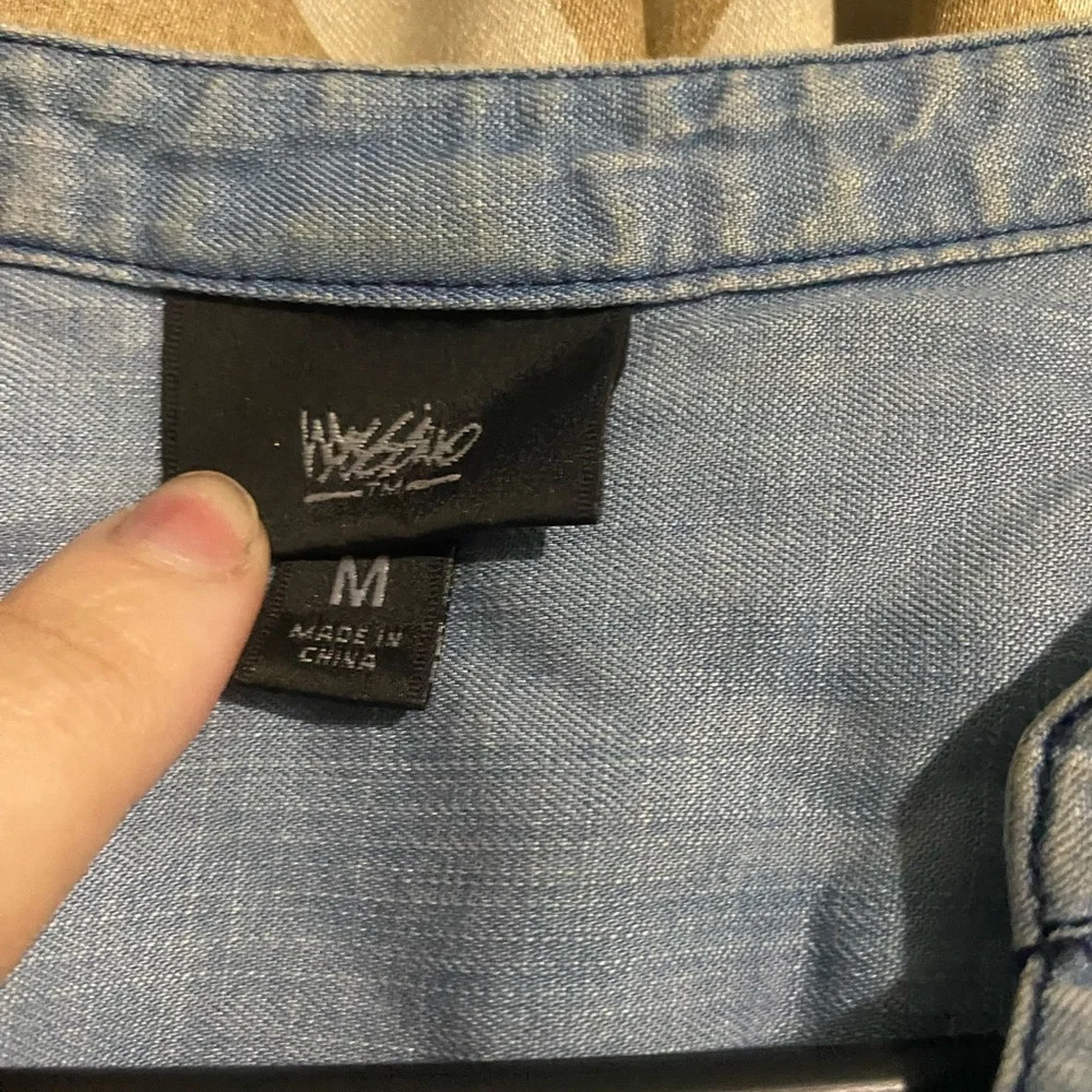 Adorable Jean romper - Picture 3 of 6